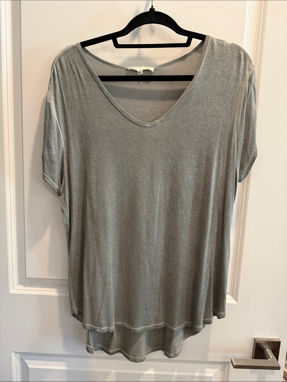 C&C California Light Gray V-Neck Short Sleeve Tee